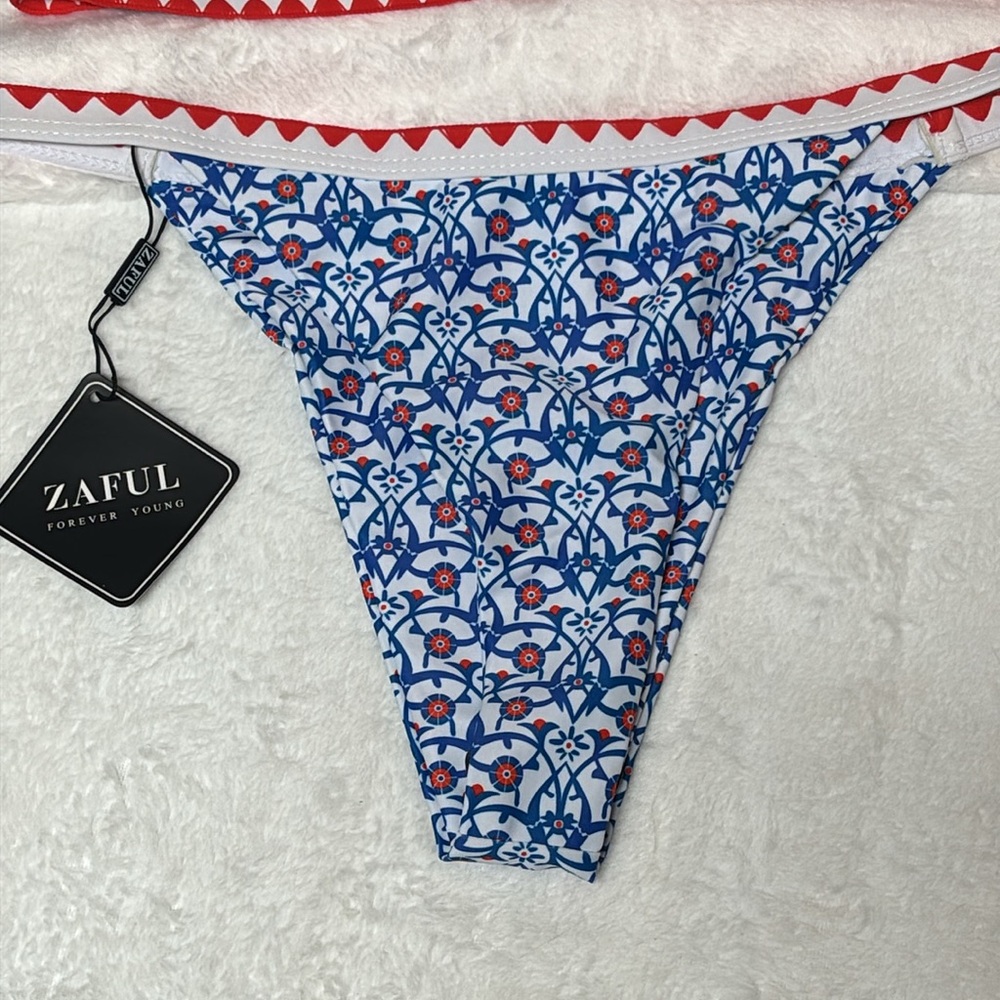 BNWT Zaful 2pc Bikini, Red, White, & Blue patterns, Sz M-US 6, Removable Pads - Picture 6 of 7